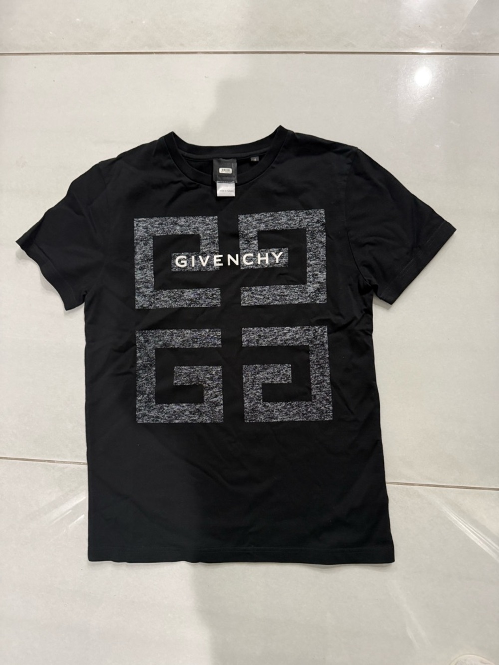 Givenchy Boys Black Logo Graphic T-Shirt size 12